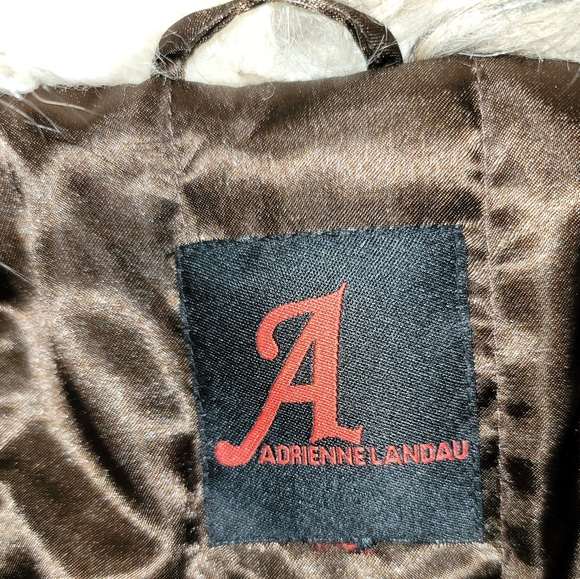 Stunning Adrienne Landau Vest - Picture 14 of 16